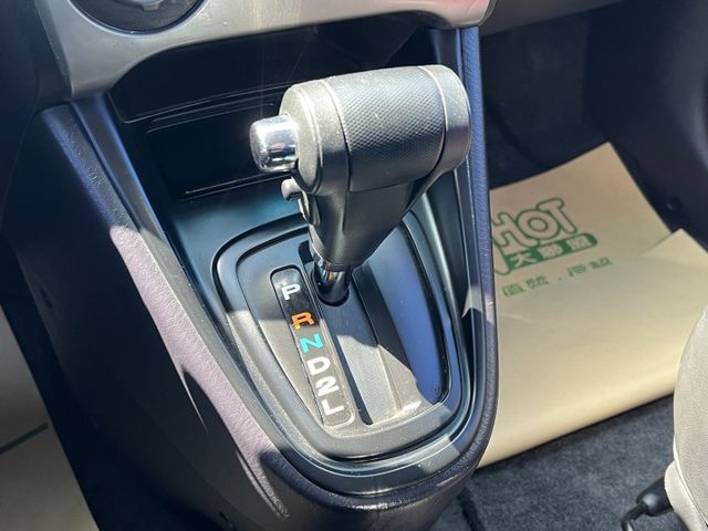 【MATRIX x LAVITA】超低里程僅跑8萬 代步神車超大空間1.6省油好開毛病少 冷氣超冷 底盤扎實無異音  第15張相片