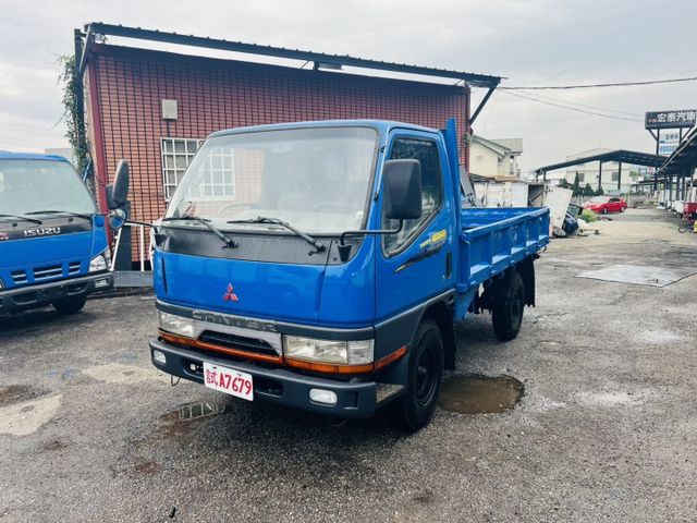 正1997年 堅達 傾洩式舉斗車 斗漂亮 車況已整理 皮椅 舉斗全新價18萬 現買配備送車!  第8張相片