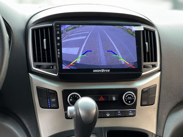【原版件x認證車】六期末代9人座尊貴型 全新旗艦安卓機+無線CarPlay+倒車+行車紀錄 方控+定速 車況極佳無待修  第13張相片