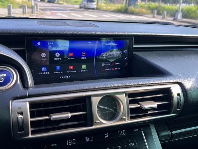 【原版件x認證車】IS300H頂級NAVI版 天窗 LED大燈 後輪驅動 車輛健康內外保持優質 安卓系統 大電池已更換!  第16張相片