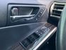 【原版件x認證車】IS300H頂級NAVI版 天窗 LED大燈 後輪驅動 車輛健康內外保持優質 安卓系統 大電池已更換!  第18張縮圖