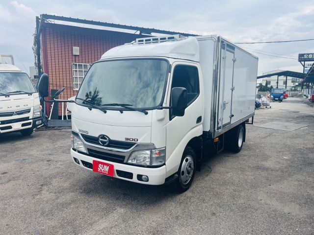 正2020年 HINO -20度冷凍車 加長11尺半 一手車僅跑9萬 皮椅 前後影像 左右開門  第2張相片