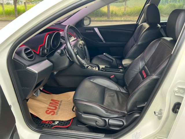 【原版件x認證車】2.0型動版 升級安卓機 無線CarPlay iKEY 恆溫 方向盤快撥 優質便宜代步神車 胎皮很新  第6張相片