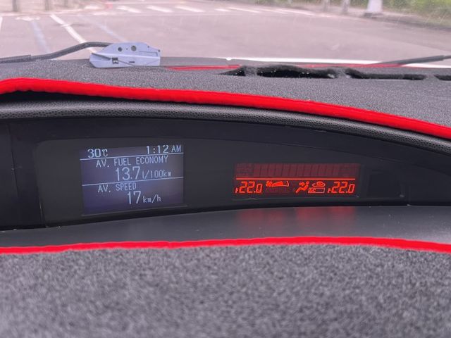 【原版件x認證車】2.0型動版 升級安卓機 無線CarPlay iKEY 恆溫 方向盤快撥 優質便宜代步神車 胎皮很新  第13張相片