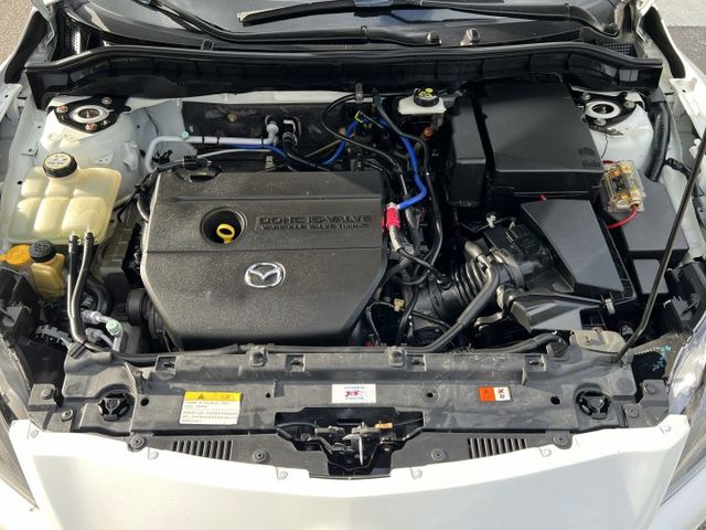 【原版件x認證車】2.0型動版 升級安卓機 無線CarPlay iKEY 恆溫 方向盤快撥 優質便宜代步神車 胎皮很新  第19張相片