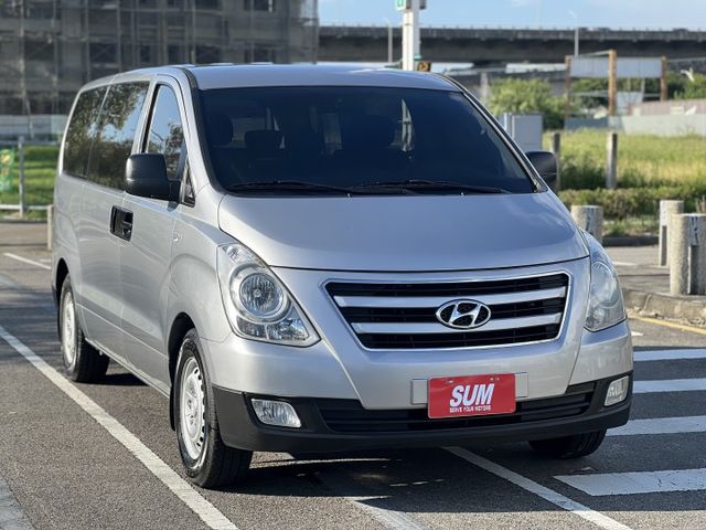 【原版件x全新安卓機】升級7座椅 無線CarPlay+行車紀錄器+高清倒車 方控+定速 六期環保超有力 內外車況保持優良  第2張相片