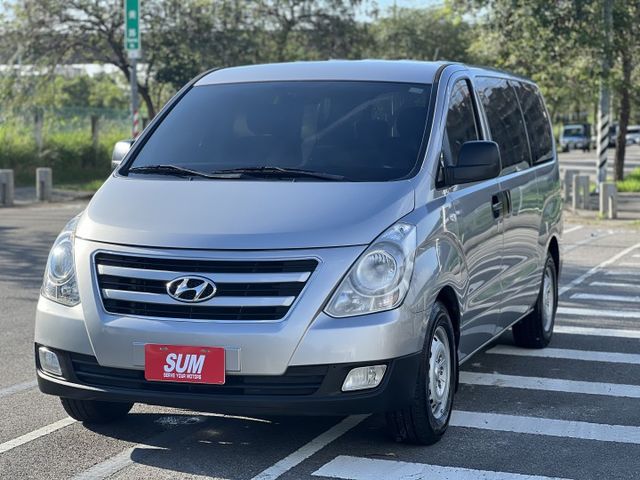 【原版件x全新安卓機】升級7座椅 無線CarPlay+行車紀錄器+高清倒車 方控+定速 六期環保超有力 內外車況保持優良  第3張相片