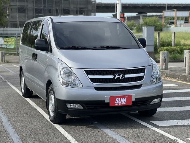 【原版件x認證車】五期末代9座免尿素 車況極佳一手原廠保養 保養確實無待修 耗材皆已更換 車況極佳底盤扎實 升級安卓機  第1張相片