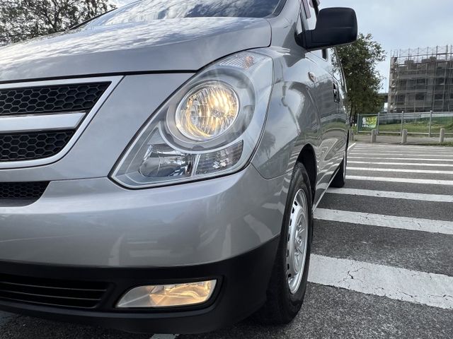 【原版件x認證車】五期末代9座免尿素 車況極佳一手原廠保養 保養確實無待修 耗材皆已更換 車況極佳底盤扎實 升級安卓機  第17張相片