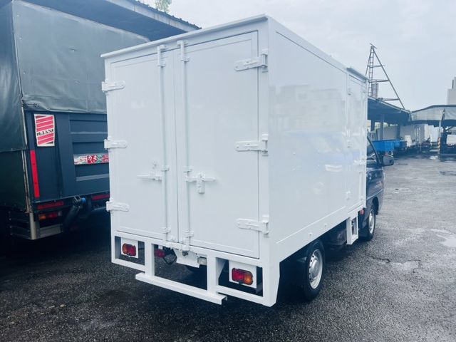 正2022年 得利卡 自排 箱式 定速 多功能方向盤 一手車!  第4張相片