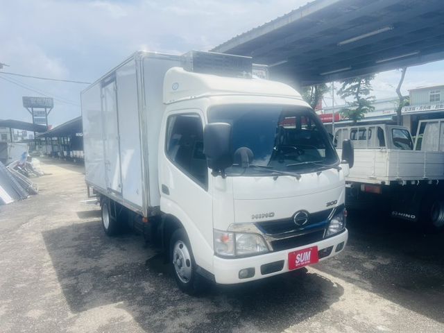 正2018年 HINO -25度冷凍車 手排 加長11尺半 箱內防撞 綁帶架 雙缸升降尾門 皮椅 車況優質  第1張相片