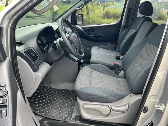 【低於行情出清福利車】原版件x認證車 引擎健康 便宜出清可全貸找錢 末代9人座 可客製化升級改裝 車況耗材我幫您把關!  第5張相片