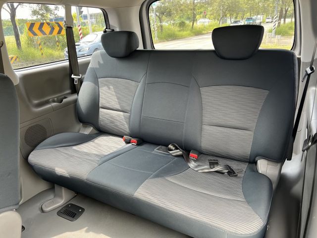 【低於行情出清福利車】原版件x認證車 引擎健康 便宜出清可全貸找錢 末代9人座 可客製化升級改裝 車況耗材我幫您把關!  第7張相片