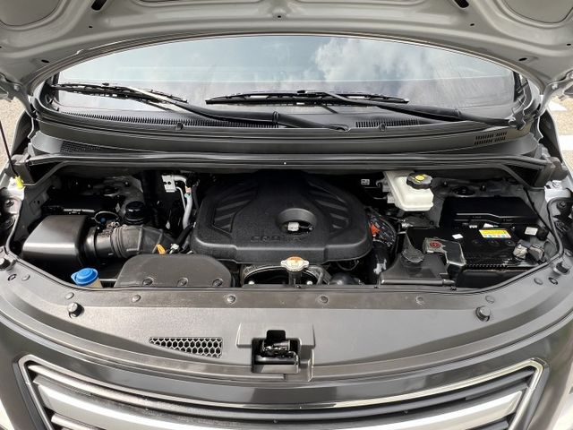 【低於行情出清福利車】原版件x認證車 引擎健康 便宜出清可全貸找錢 末代9人座 可客製化升級改裝 車況耗材我幫您把關!  第20張相片