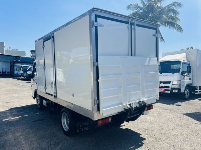 正2016年 堅達 -25度冷凍車 加長11尺半 皮椅 升降尾門 花板防撞 車箱左右開門  第3張相片