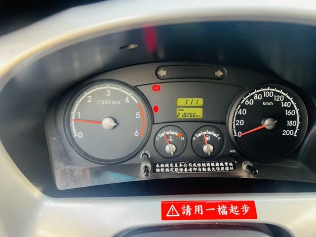 正2015年 卡旺 雙箱6人座 6速手排 三面開帆布  第5張相片