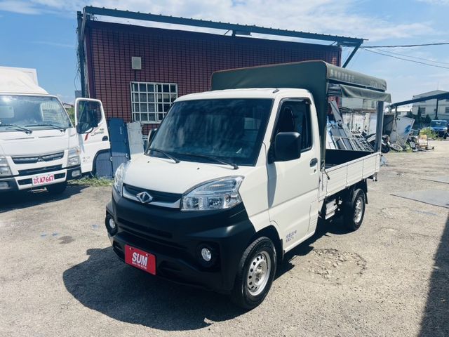 正2024年 菱利 蓬式 自排 三面開帆布 定速 多功能方向盤 一手水車僅跑1.9萬!!  第2張相片