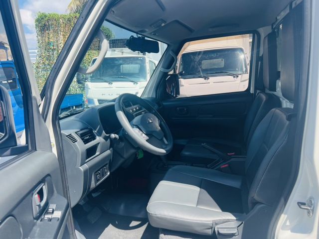 正2024年 菱利 蓬式 自排 三面開帆布 定速 多功能方向盤 一手水車僅跑1.9萬!!  第6張相片