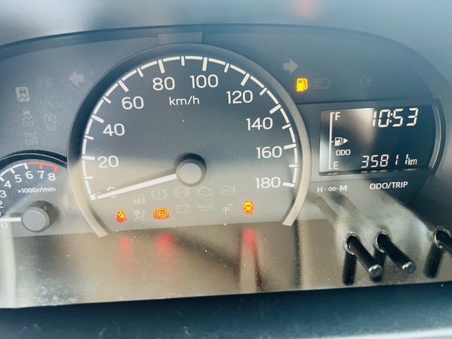 正2022年 TownAce 框式手排 TCS循跡防滑 胎壓偵測 雙安全氣囊 同級最佳安全配備 一手車僅跑3萬!!  第5張相片