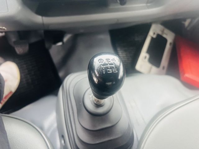 正2020年 HINO 箱式手排 車箱加長11尺半 左右開門 皮椅  第7張相片