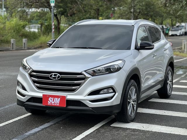 【原版件x認證車】低里程 汽油豪華版 6速自排耐操 6氣囊 上坡輔助+陡坡緩降 數字胎壓 升級安卓機+無線CP 五大保固  第2張相片