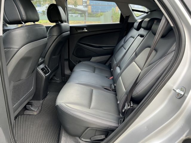 【原版件x認證車】低里程 汽油豪華版 6速自排耐操 6氣囊 上坡輔助+陡坡緩降 數字胎壓 升級安卓機+無線CP 五大保固  第6張相片