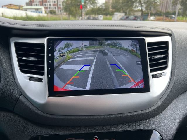 【原版件x認證車】低里程 汽油豪華版 6速自排耐操 6氣囊 上坡輔助+陡坡緩降 數字胎壓 升級安卓機+無線CP 五大保固  第13張相片