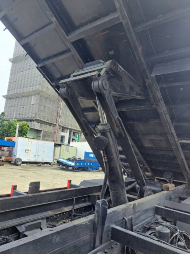 國瑞2023年17噸18尺傾卸車 龜兔9速排擋  第6張相片