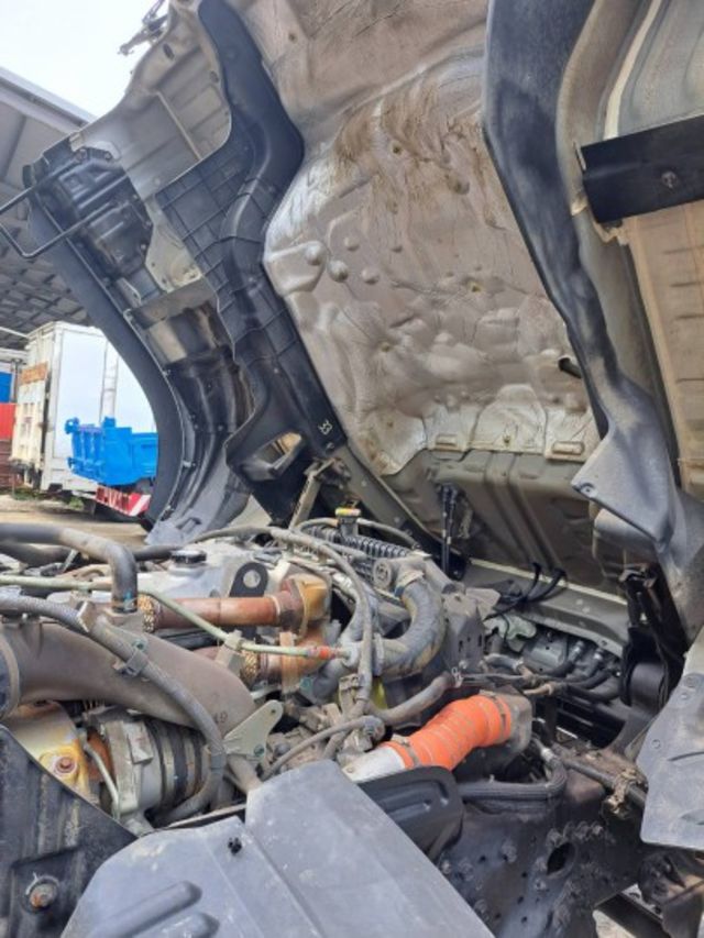 國瑞2023年17噸18尺傾卸車 龜兔9速排擋  第11張相片