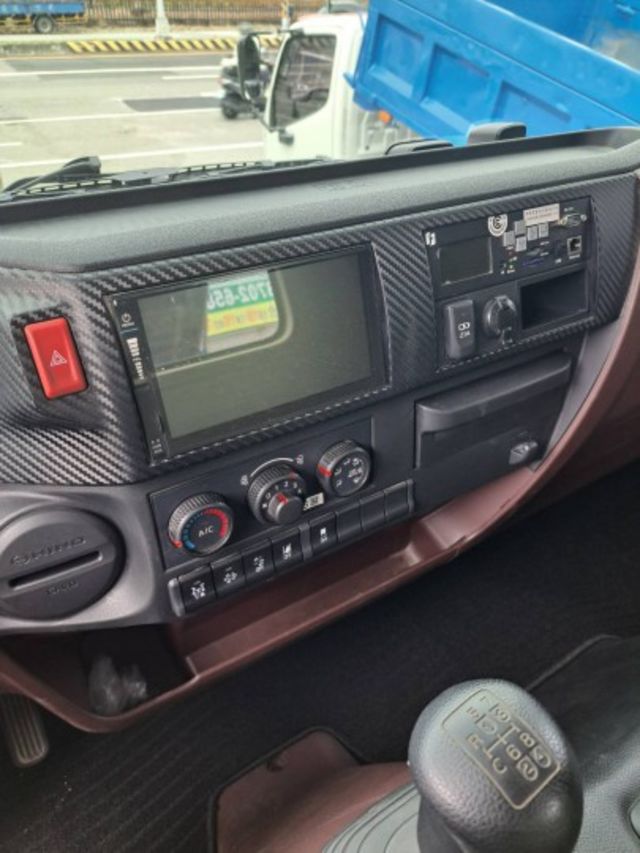 國瑞2023年17噸18尺傾卸車 龜兔9速排擋  第17張相片