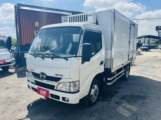 11呎冷凍車，車況優質保養確實 車內外乾淨漂亮 冷氣超冷!  第2張相片