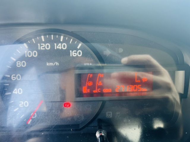 11呎冷凍車，車況優質保養確實 車內外乾淨漂亮 冷氣超冷!  第6張相片