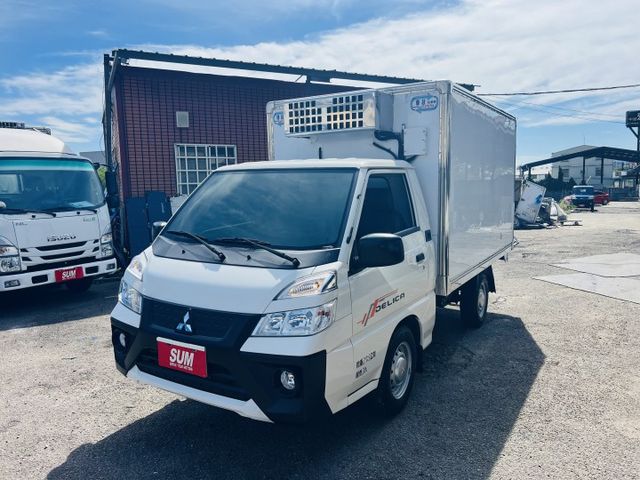 正2022自排冷凍車 冷凍降溫快定速好開  可全貸.....  第2張相片