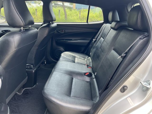 【原版件x認證車】經典版 低里程 SUM五大保固 原廠影音+倒車顯影 電折 鋁圈 黑天棚 LED日行燈 冷氣超冷 內外優  第6張相片