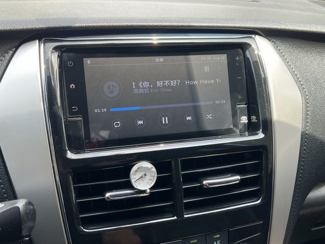 【原版件x認證車】經典版 低里程 SUM五大保固 原廠影音+倒車顯影 電折 鋁圈 黑天棚 LED日行燈 冷氣超冷 內外優  第10張相片