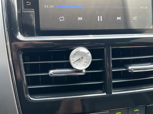 【原版件x認證車】經典版 低里程 SUM五大保固 原廠影音+倒車顯影 電折 鋁圈 黑天棚 LED日行燈 冷氣超冷 內外優  第11張相片