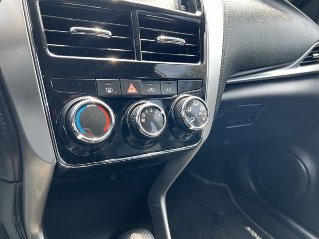 【原版件x認證車】經典版 低里程 SUM五大保固 原廠影音+倒車顯影 電折 鋁圈 黑天棚 LED日行燈 冷氣超冷 內外優  第12張相片