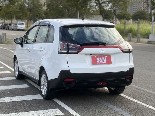 【原版件x認證車】僅跑3萬多 原廠保固中 頂規+大滿配 iKEY 電尾門 盲點 定速+方控 全新安卓機+行車紀錄+倒車  第3張相片