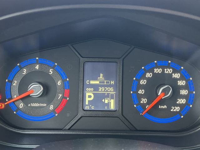 【原版件x認證車】僅跑3萬多 原廠保固中 頂規+大滿配 iKEY 電尾門 盲點 定速+方控 全新安卓機+行車紀錄+倒車  第10張相片