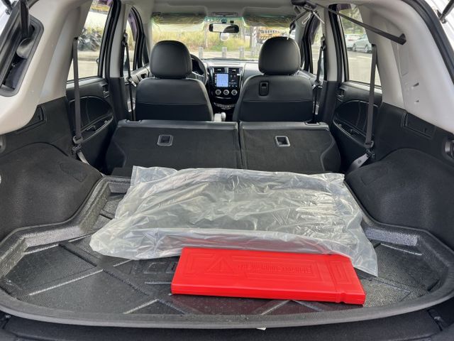 【原版件x認證車】僅跑3萬多 原廠保固中 頂規+大滿配 iKEY 電尾門 盲點 定速+方控 全新安卓機+行車紀錄+倒車  第15張相片