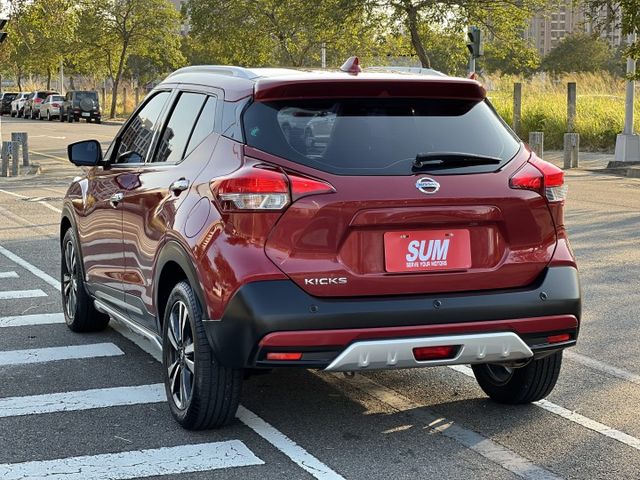 【原版件x認證車】智型旗艦版 iKEY摸門 LED大燈 盲點 AEB自動煞車 360環景 車況超級優質 五大保固  第3張相片