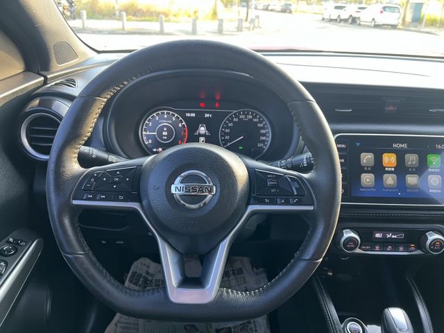 【原版件x認證車】智型旗艦版 iKEY摸門 LED大燈 盲點 AEB自動煞車 360環景 車況超級優質 五大保固  第9張相片