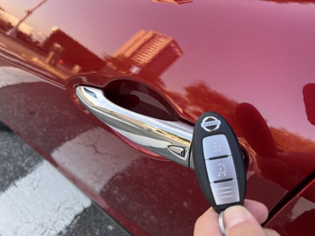 【原版件x認證車】智型旗艦版 iKEY摸門 LED大燈 盲點 AEB自動煞車 360環景 車況超級優質 五大保固  第16張相片