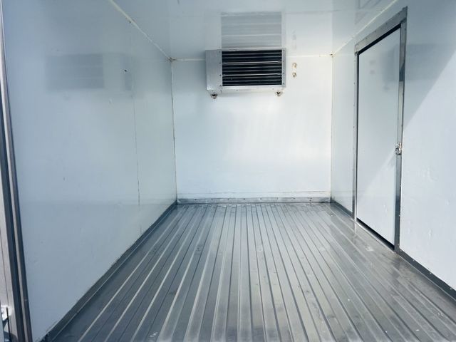 正2023年自排冷凍車 僅跑5萬多公里 配備齊全  第7張相片