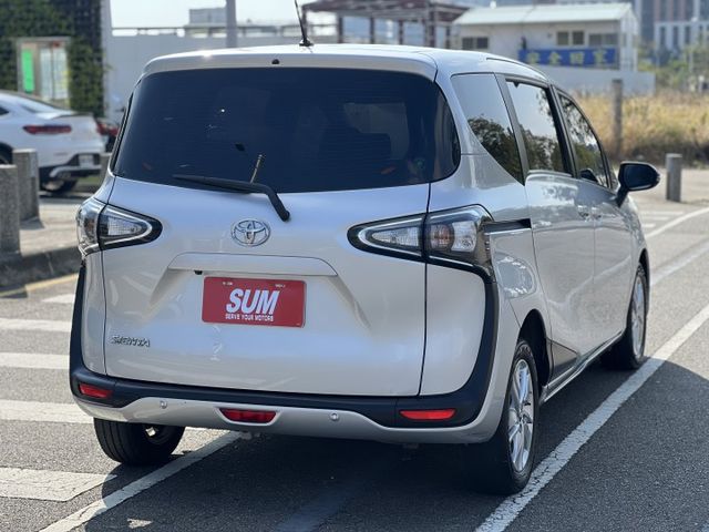 【原版件x認證車】7人座一手原廠保養 新價格我最便宜 SUM五大保固 iKEY LED日行燈 改款車道偏移 緊急自動煞停  第4張相片