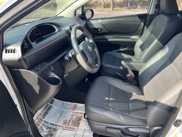 【原版件x認證車】7人座一手原廠保養 新價格我最便宜 SUM五大保固 iKEY LED日行燈 改款車道偏移 緊急自動煞停  第5張相片