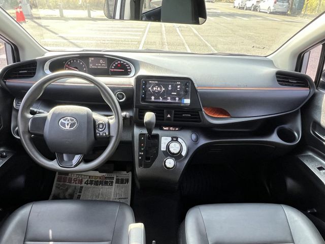 【原版件x認證車】7人座一手原廠保養 新價格我最便宜 SUM五大保固 iKEY LED日行燈 改款車道偏移 緊急自動煞停  第10張相片