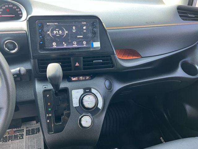 【原版件x認證車】7人座一手原廠保養 新價格我最便宜 SUM五大保固 iKEY LED日行燈 改款車道偏移 緊急自動煞停  第12張相片