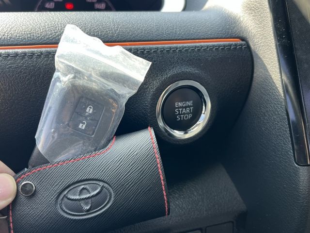 【原版件x認證車】7人座一手原廠保養 新價格我最便宜 SUM五大保固 iKEY LED日行燈 改款車道偏移 緊急自動煞停  第16張相片