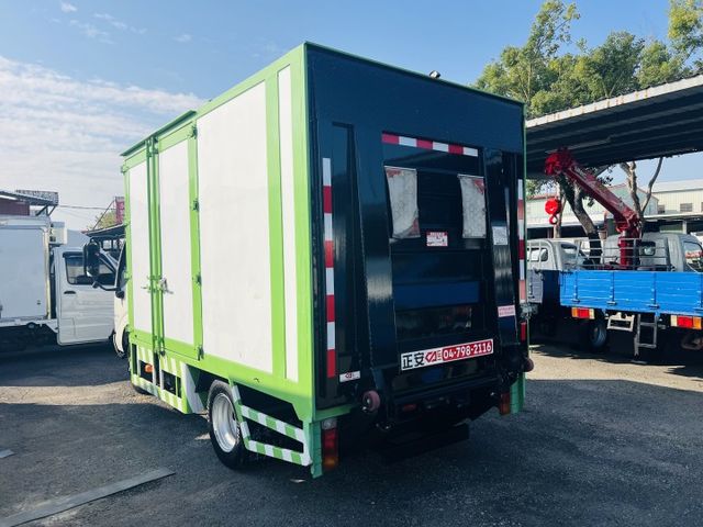 正2022年11尺 大尾門箱子側門雙邊大開 下貨方便 低里程買到賺到...  第10張相片